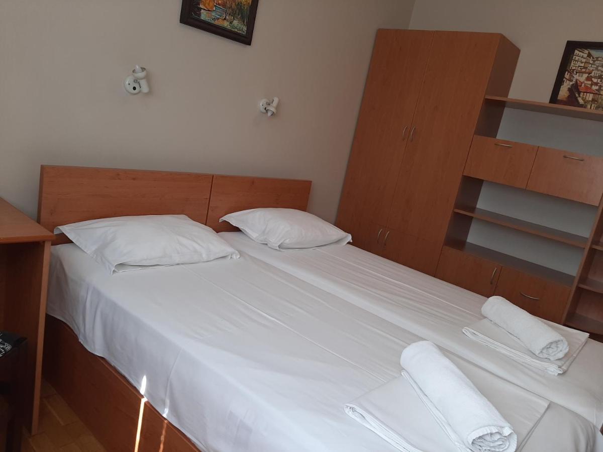 Guest House Diel Veliko Tărnovo Esterno foto