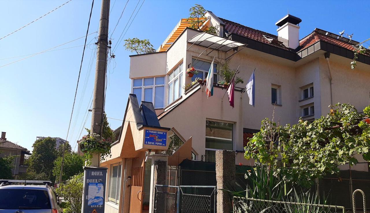 Guest House Diel Veliko Tărnovo Esterno foto