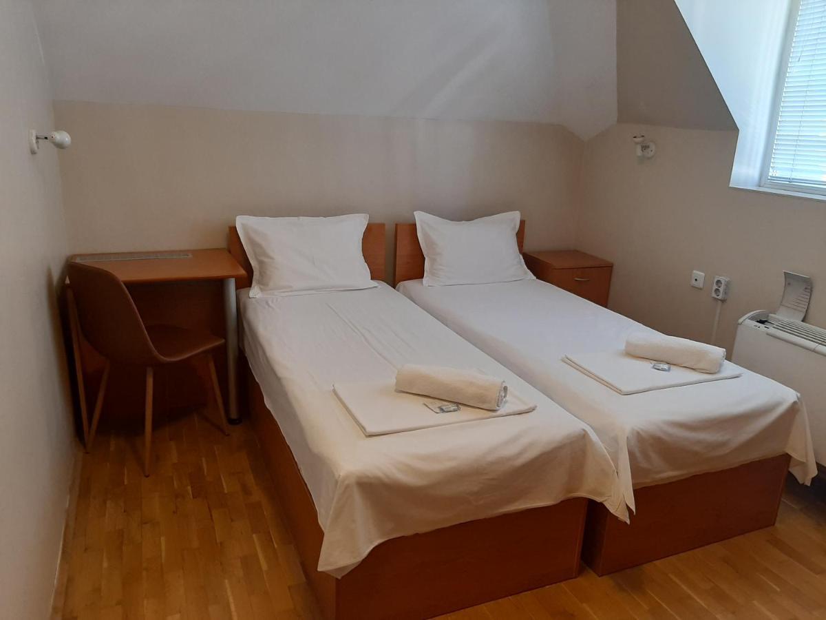 Guest House Diel Veliko Tărnovo Esterno foto