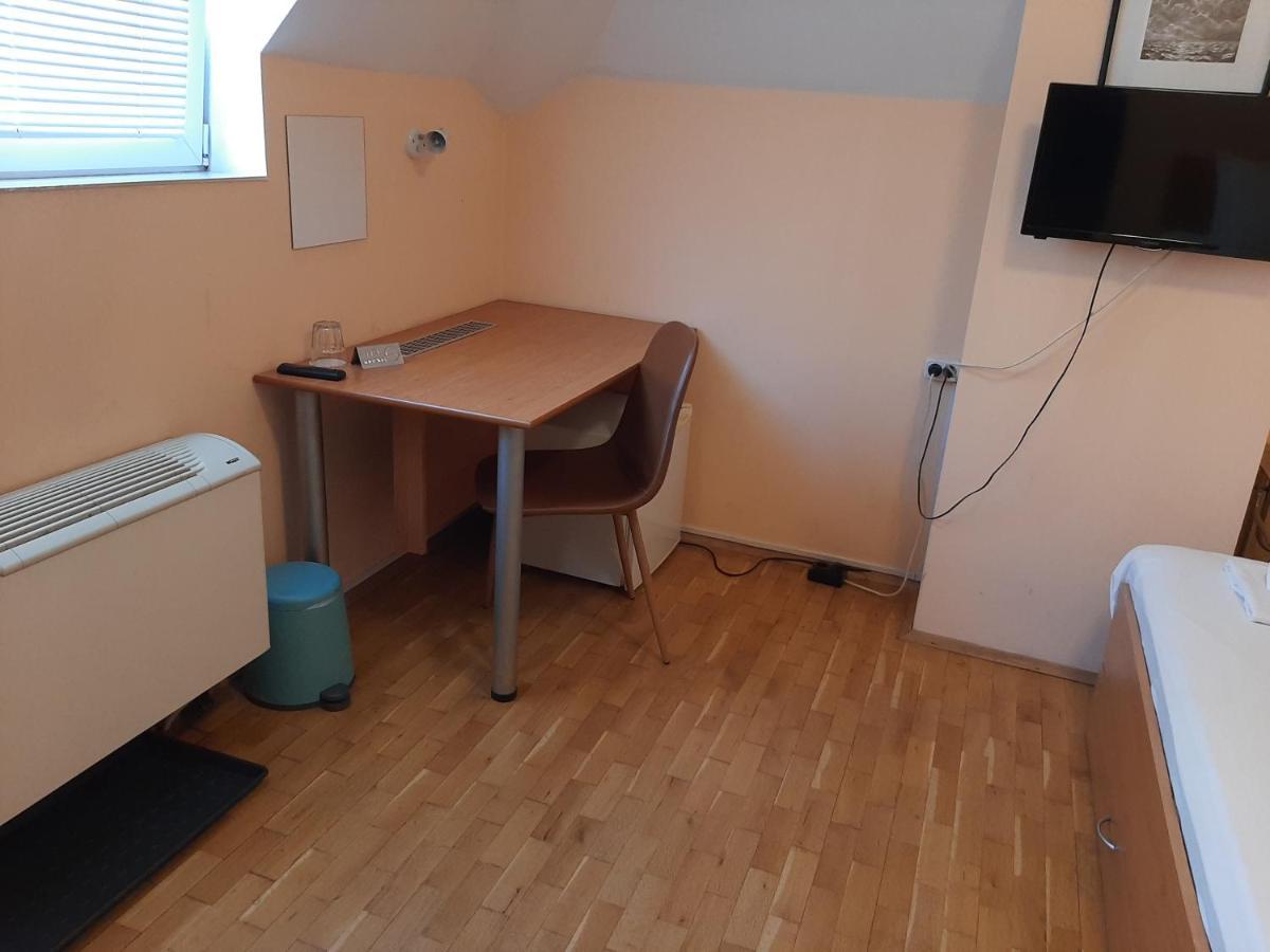 Guest House Diel Veliko Tărnovo Esterno foto
