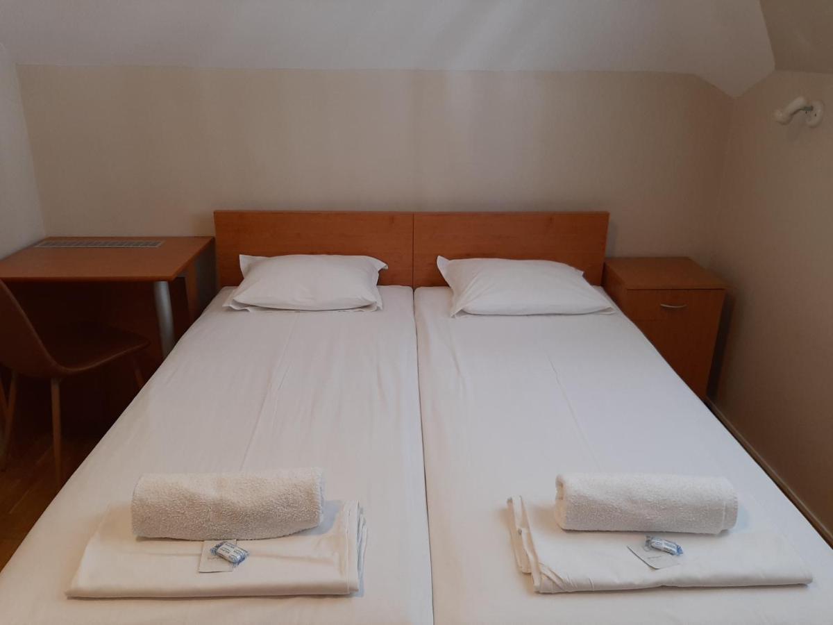 Guest House Diel Veliko Tărnovo Esterno foto